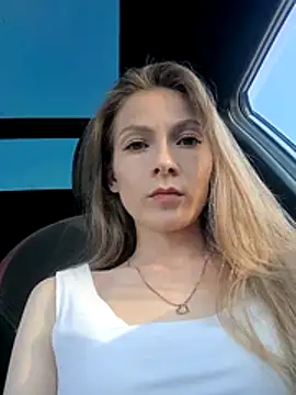 CompactBaby's Live XXX Chat
