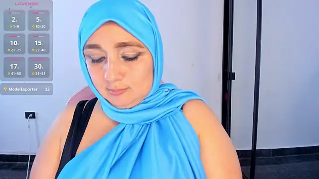 HijabiMilff's Live XXX Chat