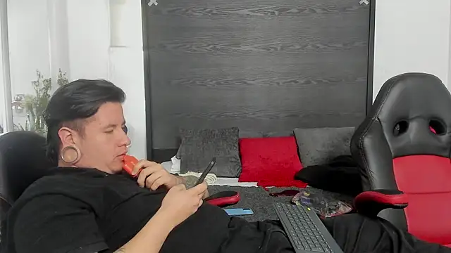 inkedsinners_ XXX чат на живо