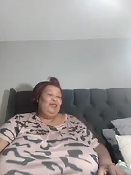 nancy111 élő XXX-chatje