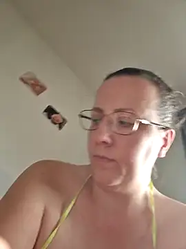 Goodass7 Live XXX-Chat