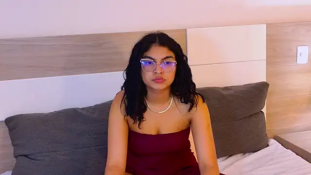 Živý XXX chat MelodyAlvarez