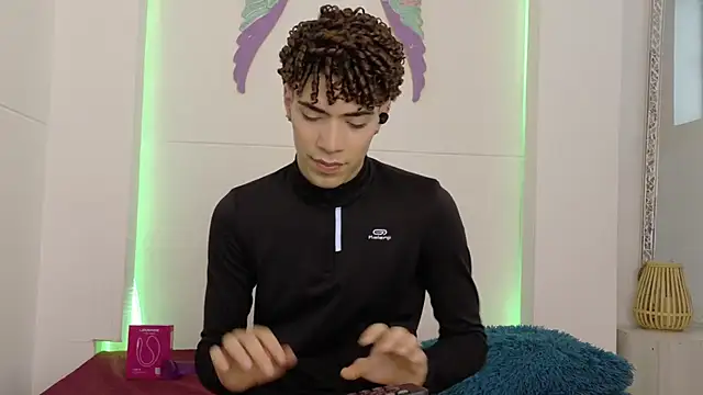 Czat XXX na żywo – Monyel_Blake