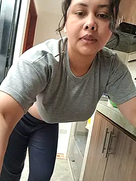 Živý XXX chat Alessandraa-