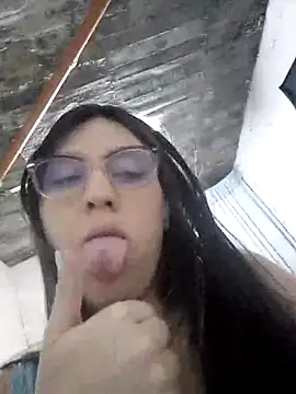 Czat XXX na żywo – CamilaSmit24