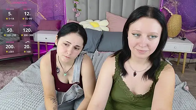 RuthHalll élő XXX-chatje