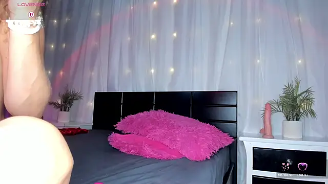 XXX chat uživo modela Evolet_Bee
