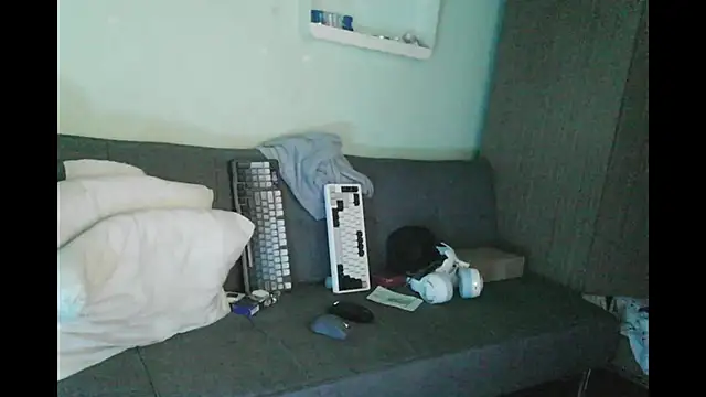 boyhigh1997 Adlı Modelin Canlı XXX Sohbeti