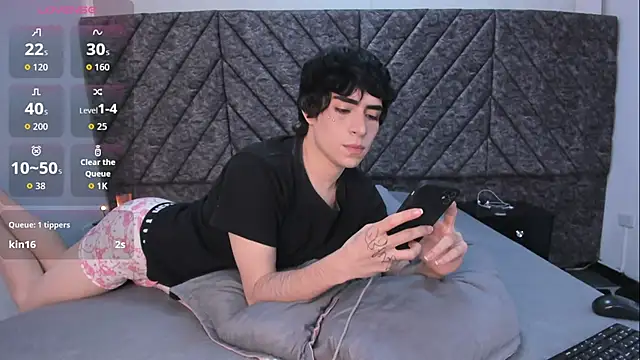 DemonFoxx Live XXX Chat