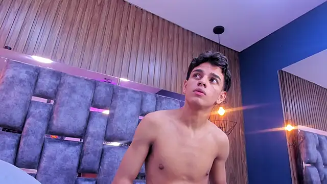 צ'אט XXX בשידור חי של owen__johnson
