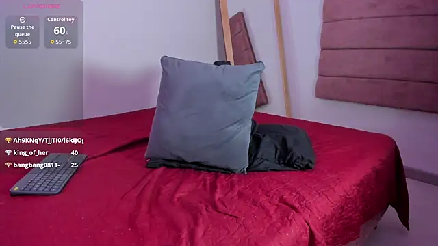 LittleVaale XXX чат на живо