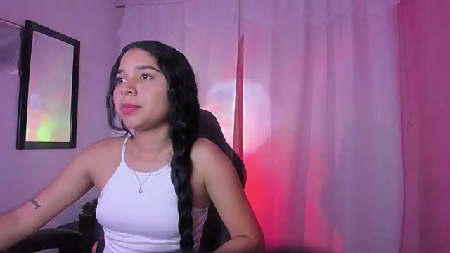 Chatroom XXX en direct de Milly-Way