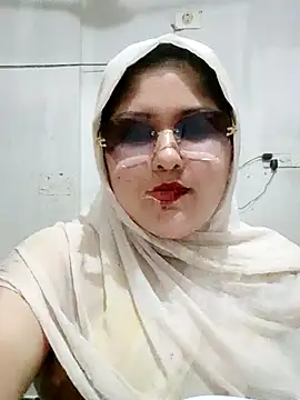 Nusrat-N Adlı Modelin Canlı XXX Sohbeti