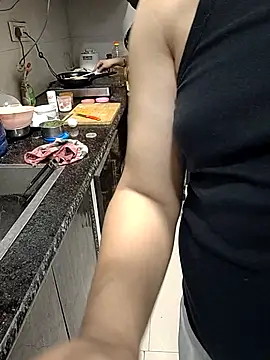 צ'אט XXX בשידור חי של Desikalakaar0069