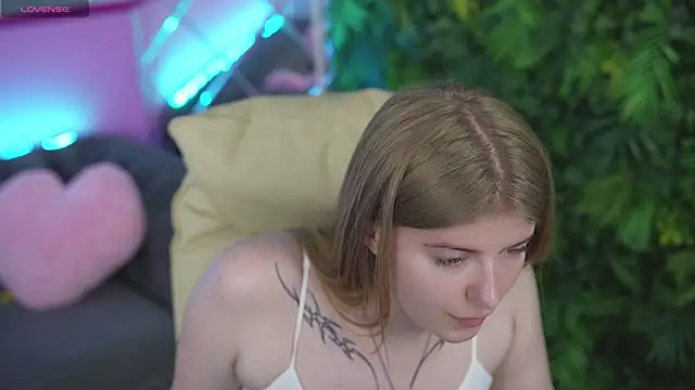 HannaMuse's Live XXX Chat