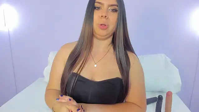 Chat XXX en directo de luna_blazze_