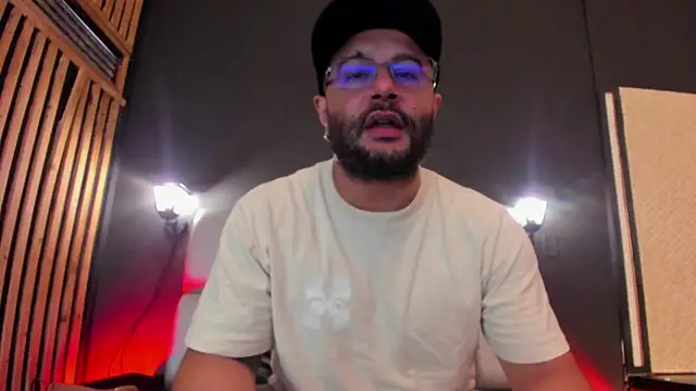 Luke__09 XXX чат на живо