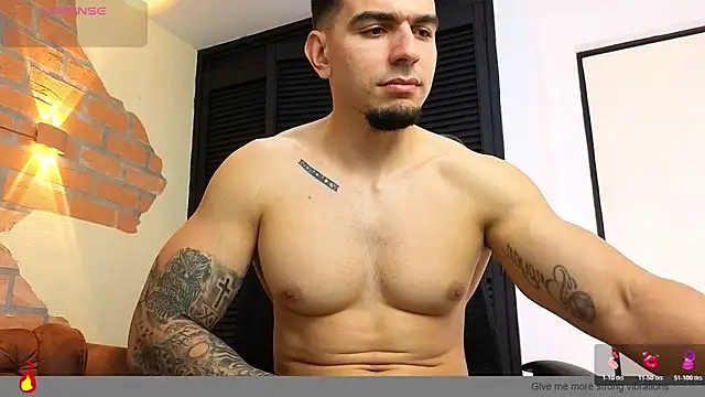 Josh_miller01 élő XXX-chatje