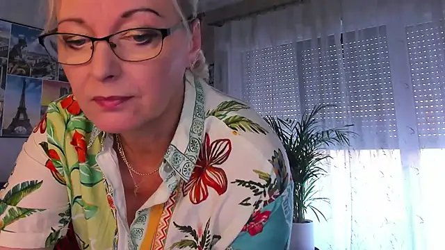 دردشة vanessa_chat الجنسية المباشرة