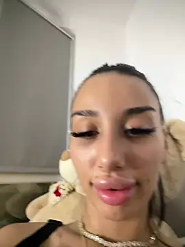 BlueEyes_BB Live XXX-chat