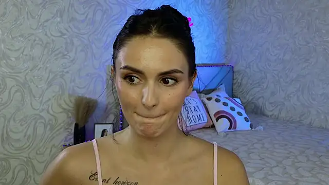 MilaaSweety Chat XXX in diretta