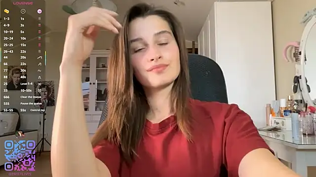 Živý XXX chat DarlineBrustera