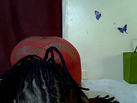 Živý XXX chat Rasta_tattoooed