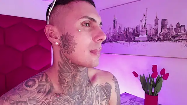 Liam_Ink Live XXX Chat