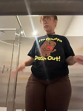 Czat XXX na żywo – moan4mona