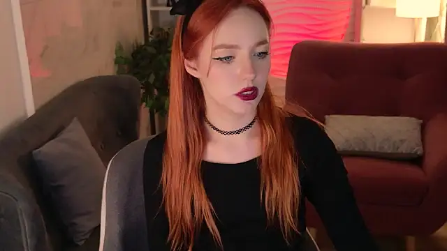 ZlataSaar's Live XXX Chat