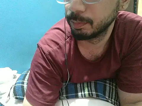 Precumboner লাইভ XXX চ্যাট