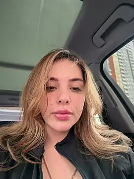 Alirawrz Live XXX-chat