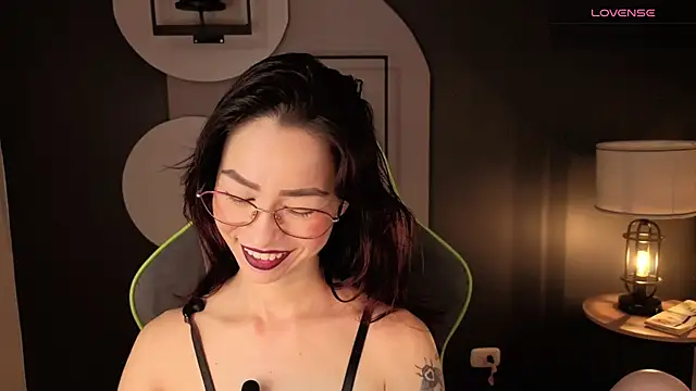 Chat +18 de rosse_98_ ao vivo