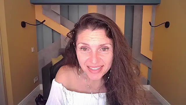 EllaLong Live XXX Chat
