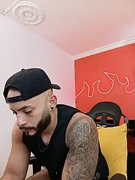 Chat XXX en directo de Mike_savage3