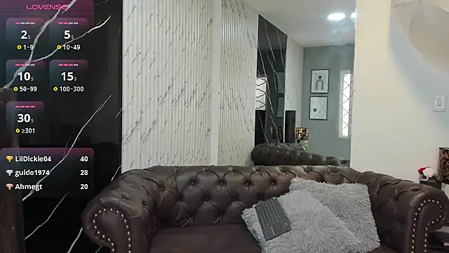 دردشة OliviaWilliamm الجنسية المباشرة