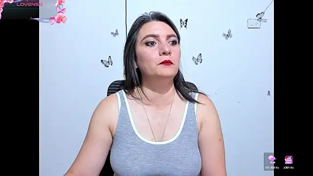 Chat XXX en directo de Amie_Adams82_