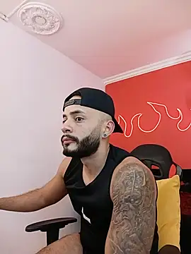 XXX chat uživo modela Mike_savage3