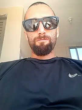 Luccareli10 Chat XXX live