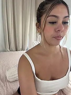 tuckersabrina XXX чат на живо