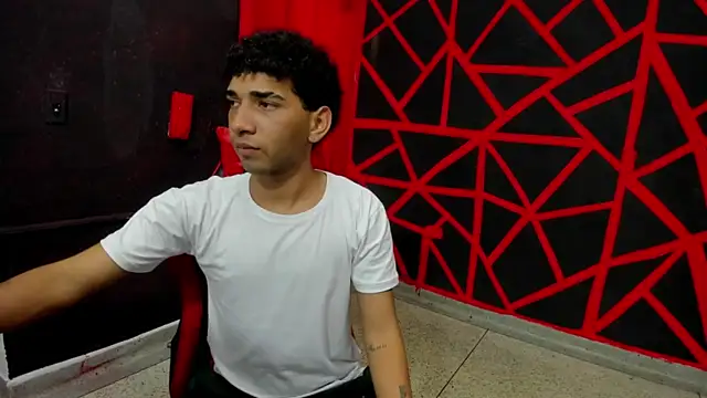 Chatroom XXX en direct de efrain_boy