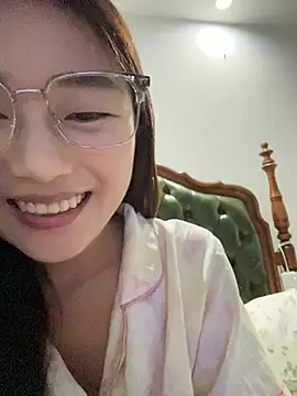 Sweet-Angel999's Webcam Show