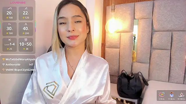 miia_reeves_'s Live XXX Chat