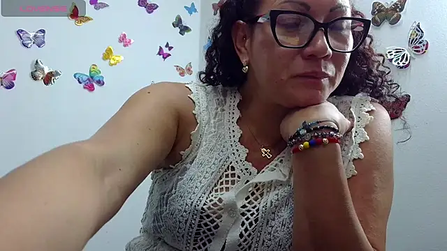 TifanyQueen_ লাইভ XXX চ্যাট