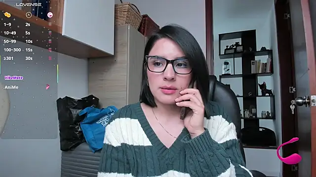 Leggartha97's Live XXX Chat