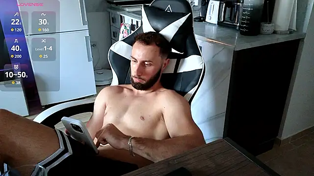 RyanStorm_'s Live XXX Chat