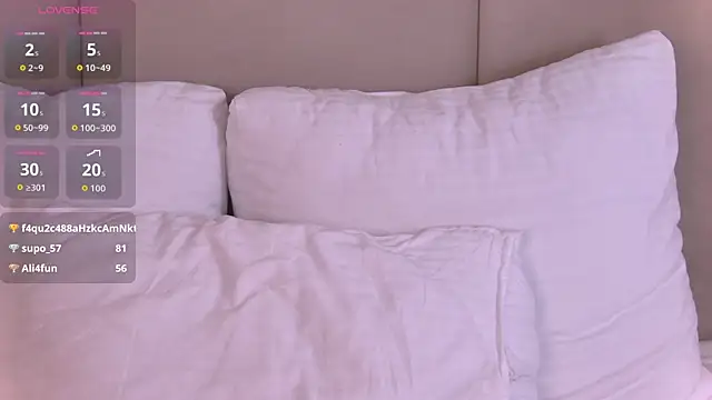 Kriss_Love webkamerás műsora
