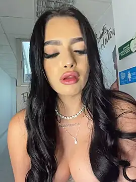 BustyAngelXXX's Live XXX Chat