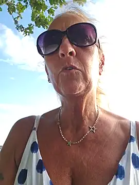 Živý XXX chat HotWifeLyn68