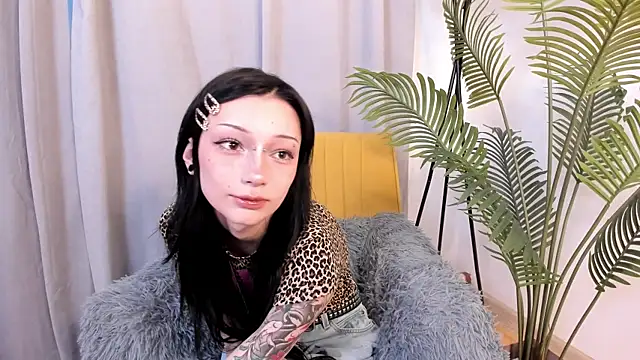 LawannaOmersa Adlı Modelin Canlı XXX Sohbeti